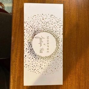 MorpheXJaclyn Hill Vault eyeshadow palette